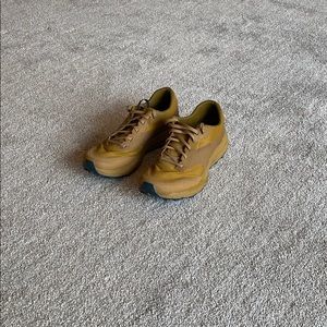 Arc’teryx Norvan LD Gore-Tex running/hiking shoes